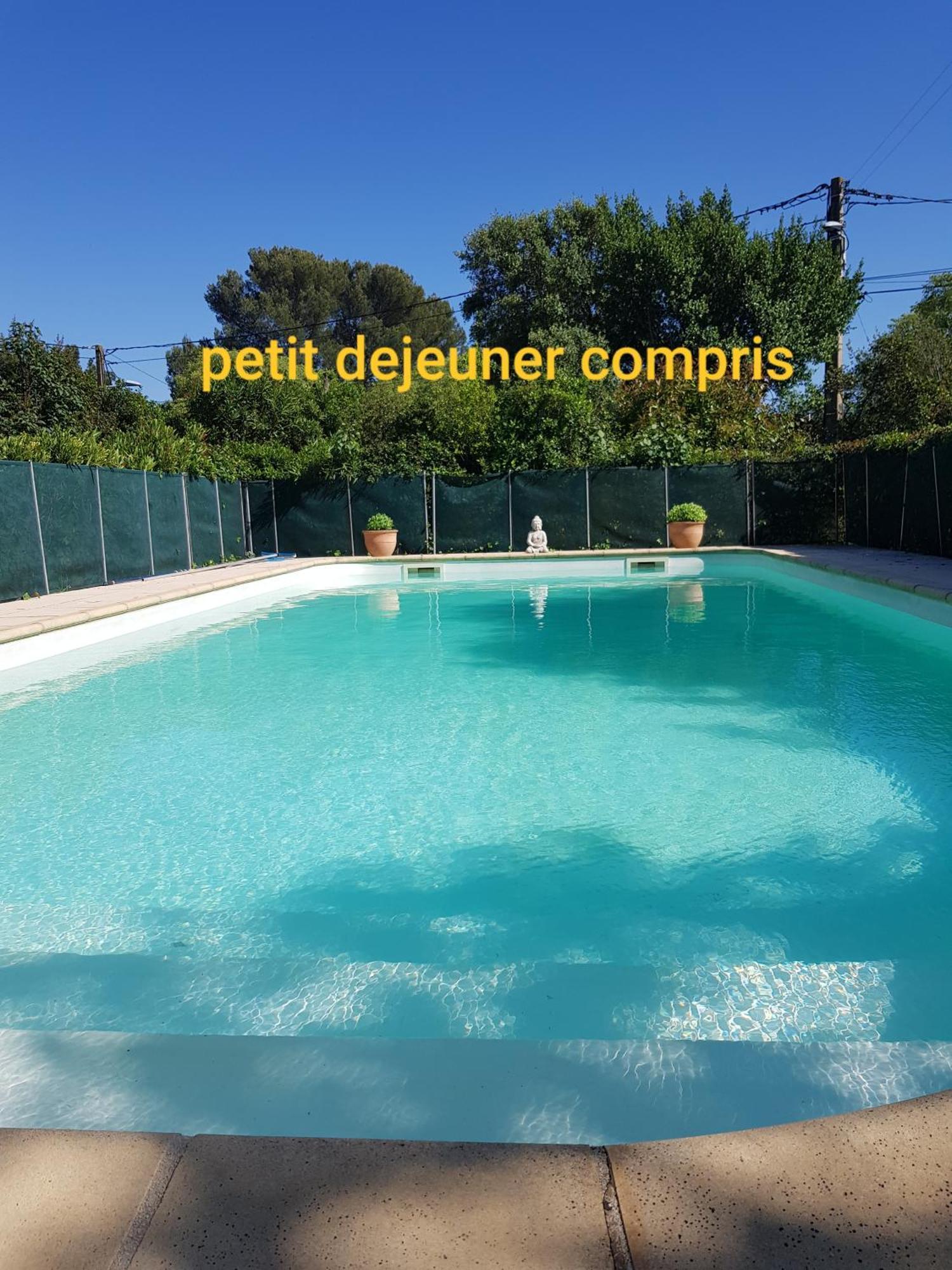 Cap Au Sud Sweet Home Nîmes Eksteriør bilde